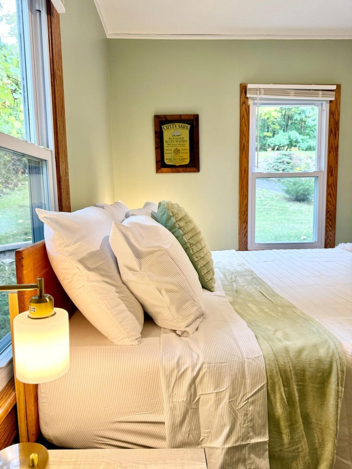 Cayuga Lake Cottage With Private Lake Access Washingtonville Экстерьер фото